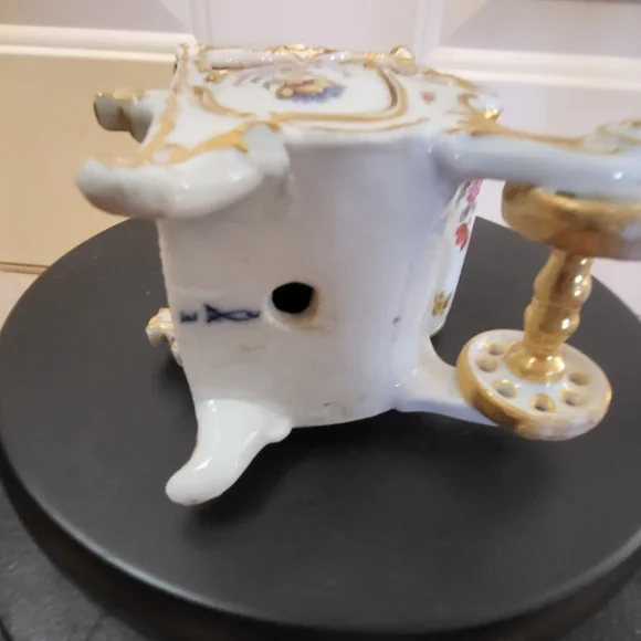 Bourdois & Bloch Antique Porcelain Lady in a Sedan Chair 7" - Picture 6 of 12